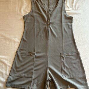Gray Sleeveless Romper with Pockets